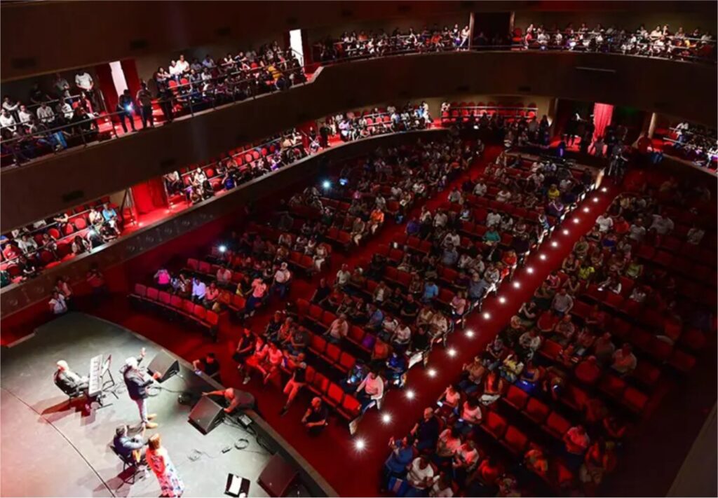 Bureau San Luis - Sedes Culturales - TEATRO JORGE A. LAFFUE